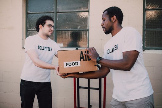 children volunteering at a food bank